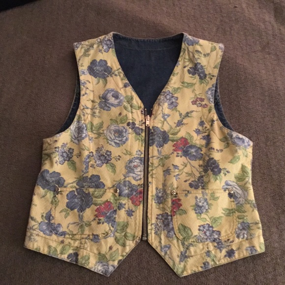 Liz Claiborne Other - Vintage reversible jean & flower vest Lizwear